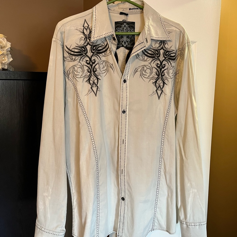 Long sleeve button up short